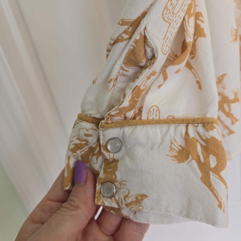 Cotton & Rye Cowboy Horse Western Print Button Down Shirt - Cream and Gold- XL - Picture 7 of 12